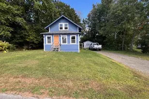 3 Sunnyside St, Houlton, ME 04730 - Photo 1