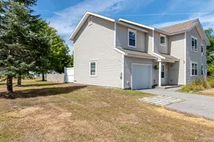 42 Guadalcanal St, Brunswick, ME 04011 - Photo 3