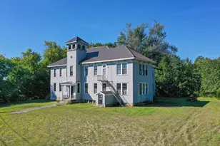 25 School St, Stockton Springs, ME 04981 - Photo 1