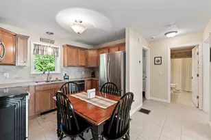 35 Barefoot Cottage Rd, Wells, ME 04090 - Photo 5