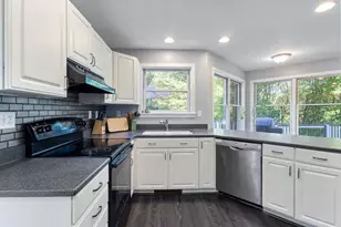 67 Field Rd, Falmouth, ME 04105 - Photo 19