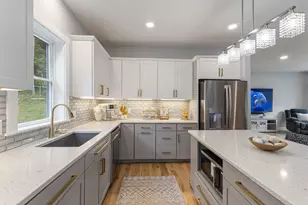 19 Winters Rd, Holden, ME 04429 - Photo 3