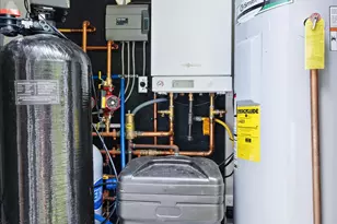 2425- US-2, Hermon, ME 04401 - Photo 35