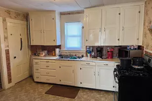 8 Turner St, Presque Isle, ME 04769 - Photo 9