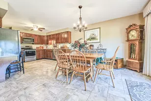 43 Estates Dr, Manchester, ME 04351 - Photo 7