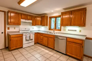 74 May Meadow Dr, Gray, ME 04039 - Photo 9