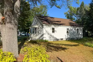 66 Pleasant St, Passadumkeag, ME 04475 - Photo 3