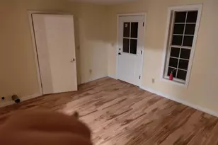 25 Middle St, Gardiner, ME 04345 - Photo 3