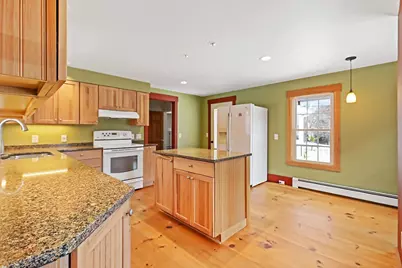 444 W Auburn Road, Auburn, ME 04210 - Photo 9