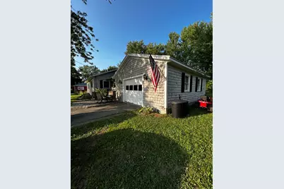 10 Sheridan Street, Newport, ME 04953 - Photo 3