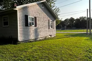 10 Sheridan St, Newport, ME 04953 - Photo 9