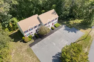 39 Powder Mill Dr, Kennebunk, ME 04043 - Photo 17