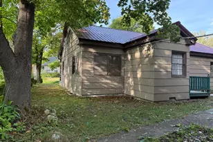 26 Pleasant St, Millinocket, ME 04462 - Photo 27