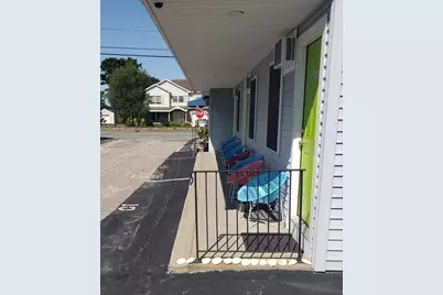 185 E Grand Avenue, Old Orchard Beach, ME 04064 - Photo 17