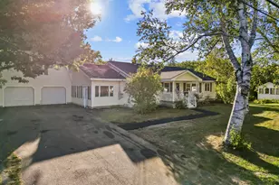 29 Thompson Rd, Veazie, ME 04401 - Photo 3