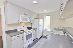 99 Webb St, Portland, ME 04102 - Photo 9