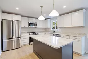 22 High Knoll Dr, South Berwick, ME 03908 - Photo 5