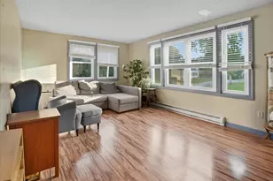 185 Pleasant St, Richmond, ME 04357 - Photo 9