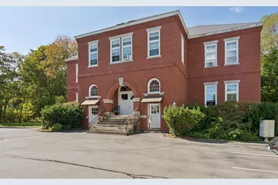 85 Middle Street #10, Hallowell, ME 04347 - Photo 5