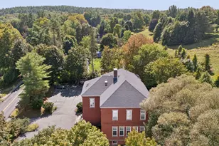 85 Middle St, Hallowell, ME 04347 - Photo 23