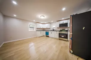 71 Pearl St, Bath, ME 04530 - Photo 3