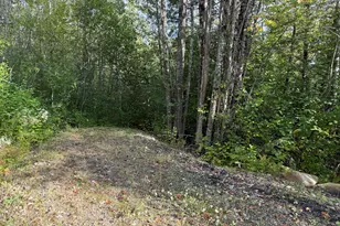 11 Bowling Green Ln, Belfast, ME 04915 - Photo 1