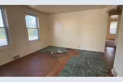 947 Sabattus Street, Lewiston, ME 04240 - Photo 3