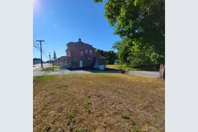 49 W Broadway, Lincoln, ME 04457 - Photo 1