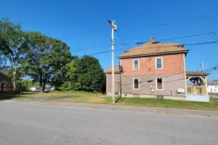 49 W Broadway, Lincoln, ME 04457 - Photo 13