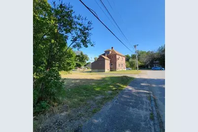 49 W Broadway, Lincoln, ME 04457 - Photo 15