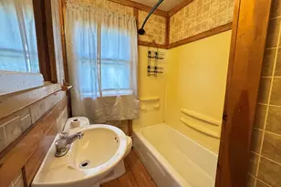 1207 Main St, Lincoln, ME 04457 - Photo 7