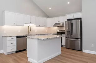 1 Daybreak Ln, Windham, ME 04062 - Photo 5