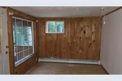 26 Front Avenue, Poland, ME 04274 - Photo 13