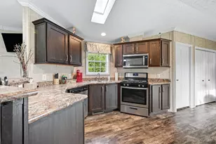 1107 Hill Rd, Clinton, ME 04927 - Photo 9