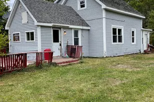 33 Pleasant St, Calais, ME 04619 - Photo 3