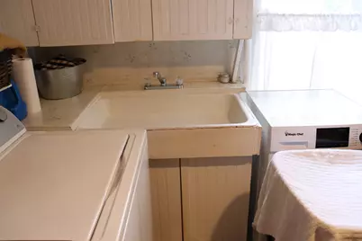 104 Pearl Street, Bangor, ME 04401 - Photo 33