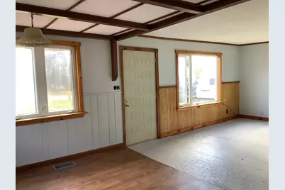 33 Pleasant Street, Presque Isle, ME 04769 - Photo 3