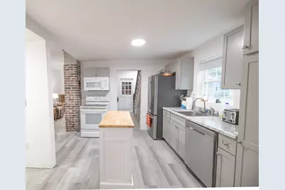 94 S Maple Street, Greenville, ME 04441 - Photo 9