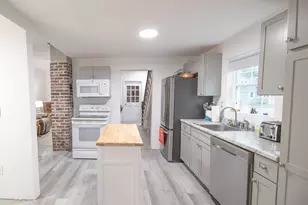 94 S Maple St, Greenville, ME 04441 - Photo 9