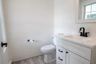 29 Pleasant St, Newcastle, ME 04553 - Photo 17