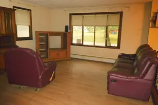 107 Riverside Dr, Mechanic Falls, ME 04256 - Photo 9