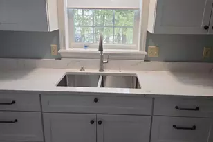 19 Alexander Dr, Biddeford, ME 04005 - Photo 3