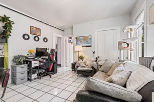 9 C St, Portland, ME 04102 - Photo 11