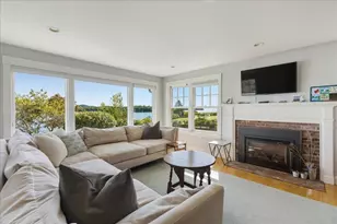 79 Perkins St, Castine, ME 04421 - Photo 9