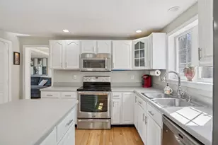 192 Milton St, Portland, ME 04103 - Photo 7