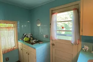 30 Dow St, Portland, ME 04102 - Photo 23