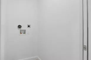 27 Village Cir, Augusta, ME 04330 - Photo 9