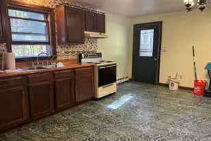 32 Nyes Corner Dr, Fairfield, ME 04937 - Photo 3