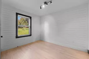 38 High St, North Berwick, ME 03906 - Photo 15