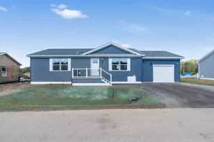 14 Colony Wy, Kittery, ME 03904 - Photo 1